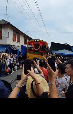 ศูนย์แท็กซี่บ่อวิน เรียกแท็กซี่ไปบ่อวิน เหมาแท็กซี่ไปบ่อวิน จองแท็กซี่ไปบ่อวิน จ้างแท็กซี่ไปบ่อวิน แท็กซี่รับส่งบ่อวิน แท็กซี่ไปกรุงเทพฯ แท็กซี่ไปสนามบินสุวรรณภูมิ แท็กซี่ไปสนามบินดอนเมือง แท็กซี่ไปต่างจังหวัด เบอร์โทรแท็กซี่ โทร.0966945526